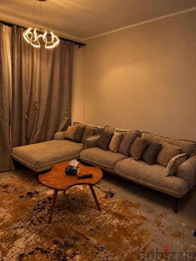 شقة مفروشة فرش فندقي للإيجار – B8 | مجموعة 86 | مدينتي | 78م | غرفتين 10