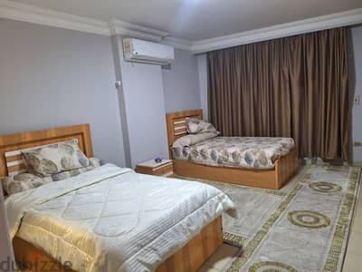 الدقى بجوارمطعم باب اليمن 2