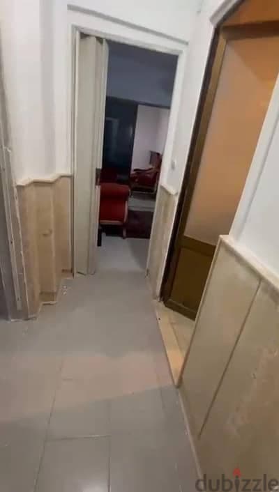 3-bedroom ground-floor apartment in Camp Caesar. 10