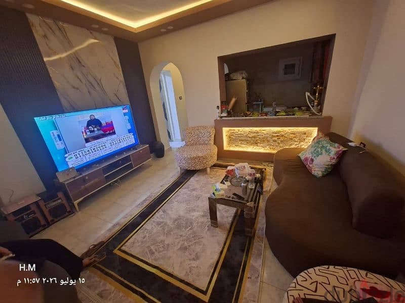 ارضى مفروش بمدخل خاص 1
