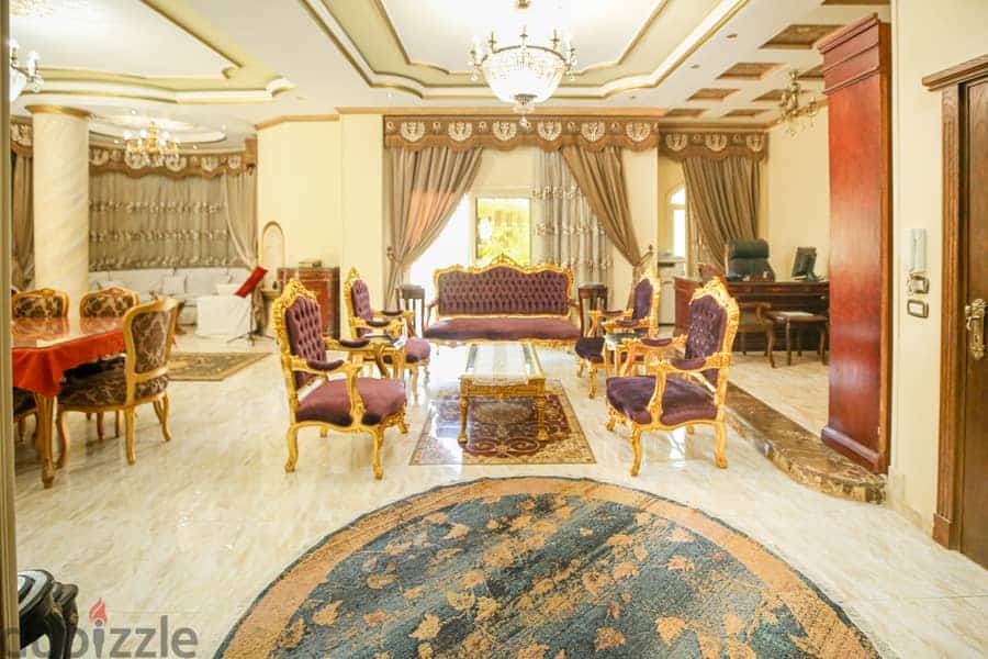 شقة فندقية بجانب فندق تريومف 1