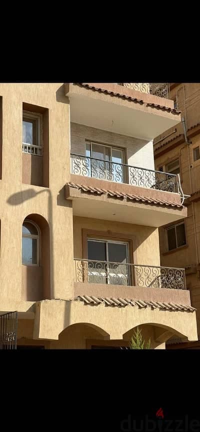 Apartment in Green Yard 5