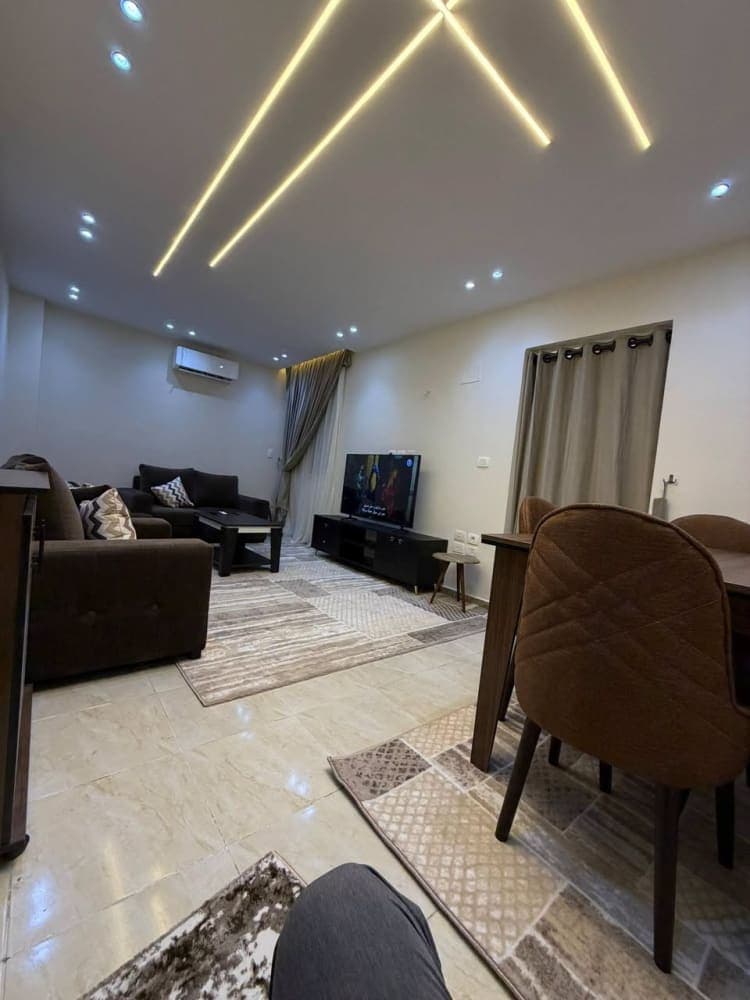 Furnished apartment for rent in Valley Towers 1