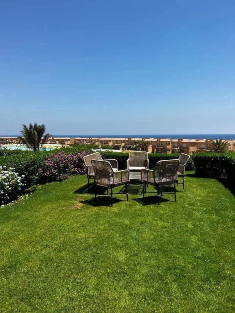 Ground floor chalet with garden for daily rent in Ain Sokhna 1