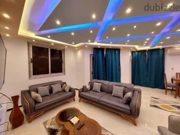 شقه مفروشه من المالك للإيجار اليومي اول سكن بمصر الجديده والعلات 1