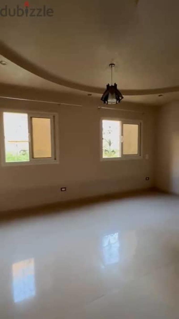 شقه للايجار بالهضبة الوسطي المقطم 5