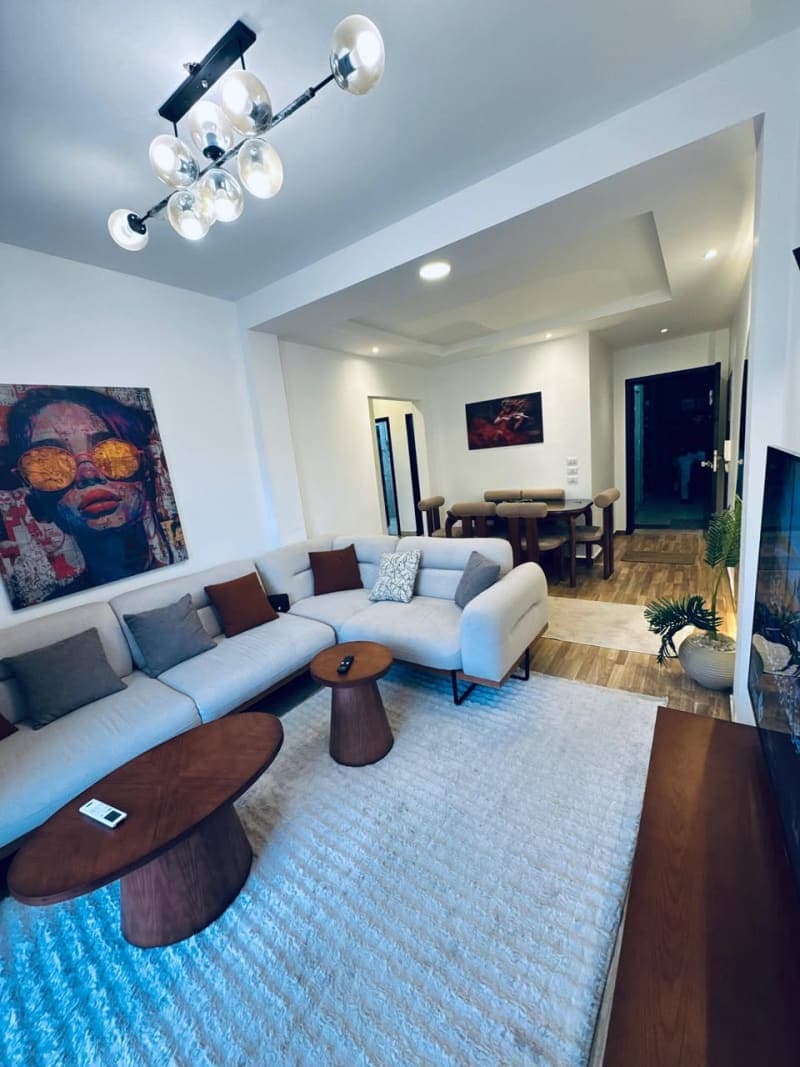 Luxury hotel apartment for rent in Sheikh Zayed 1