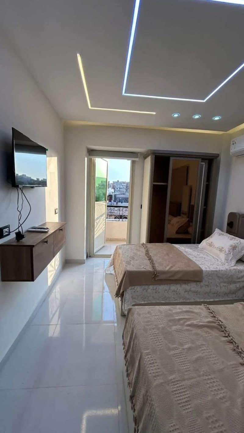 استوديو دبل ببلكونه للإيجار في الشيخ زايد 1
