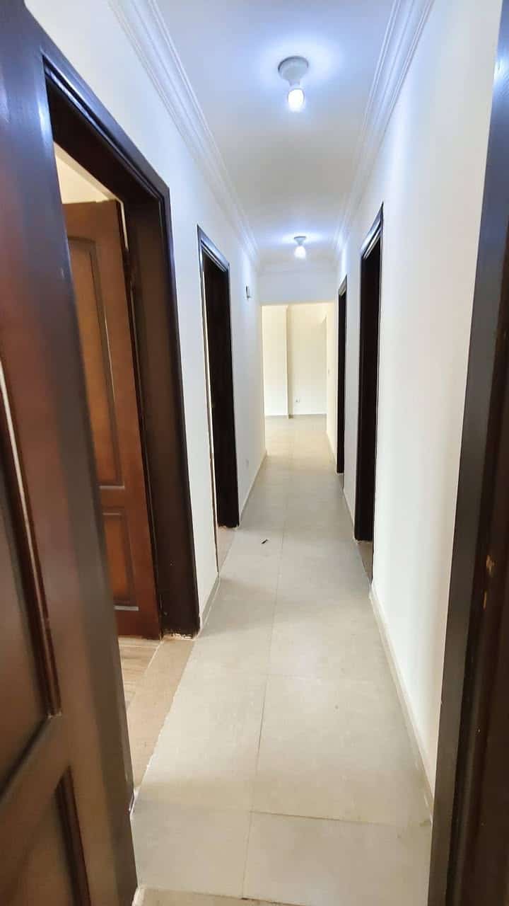130 sqm 3-bedroom apartment for rent in Sheikh Zayed 1