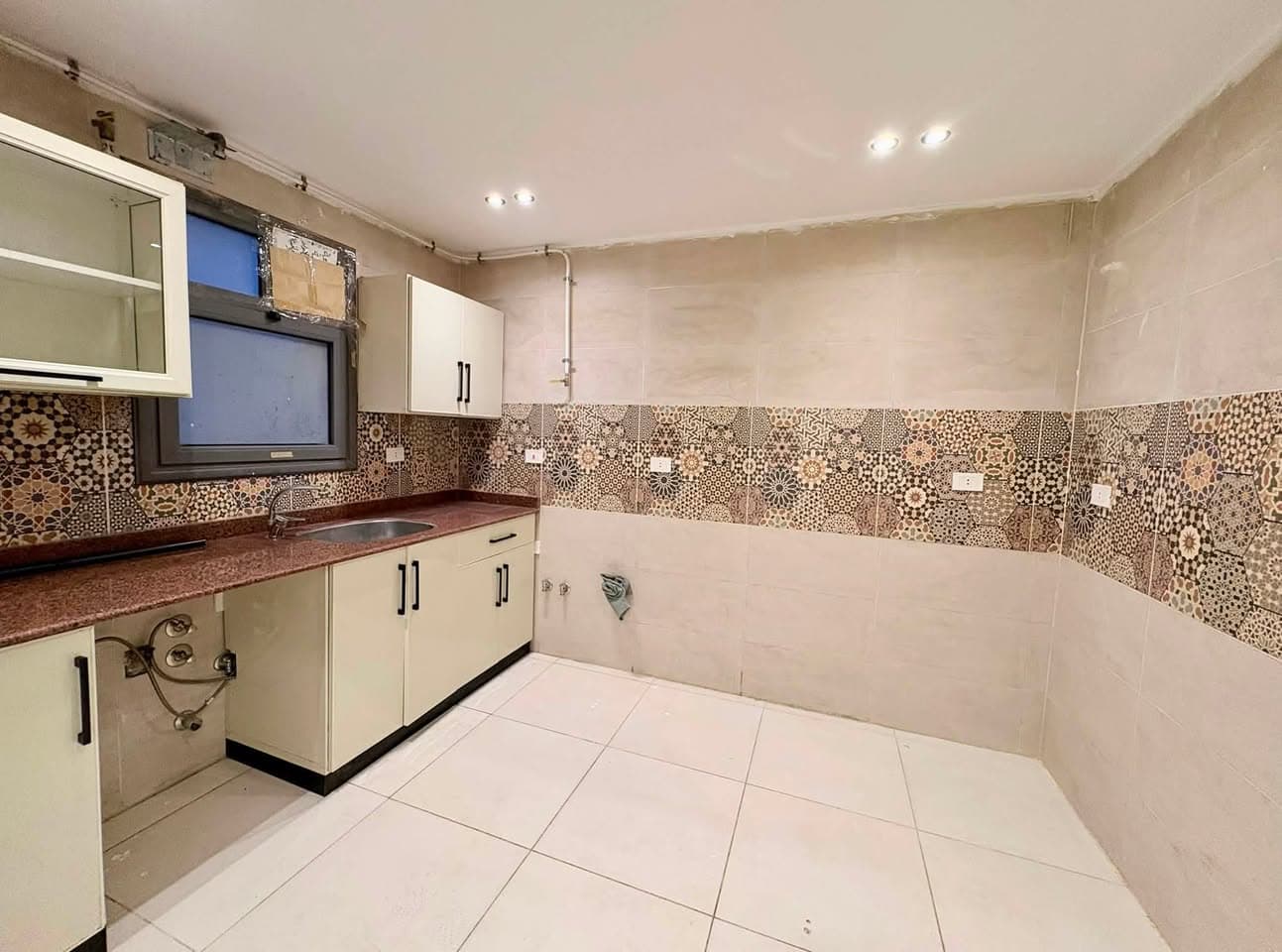 3-bedroom apartment for rent in Sun Capital - October 1