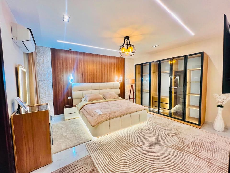 3-Bedroom Furnished Apartment for Hotel-Style Rental in Sheikh Zayed 3