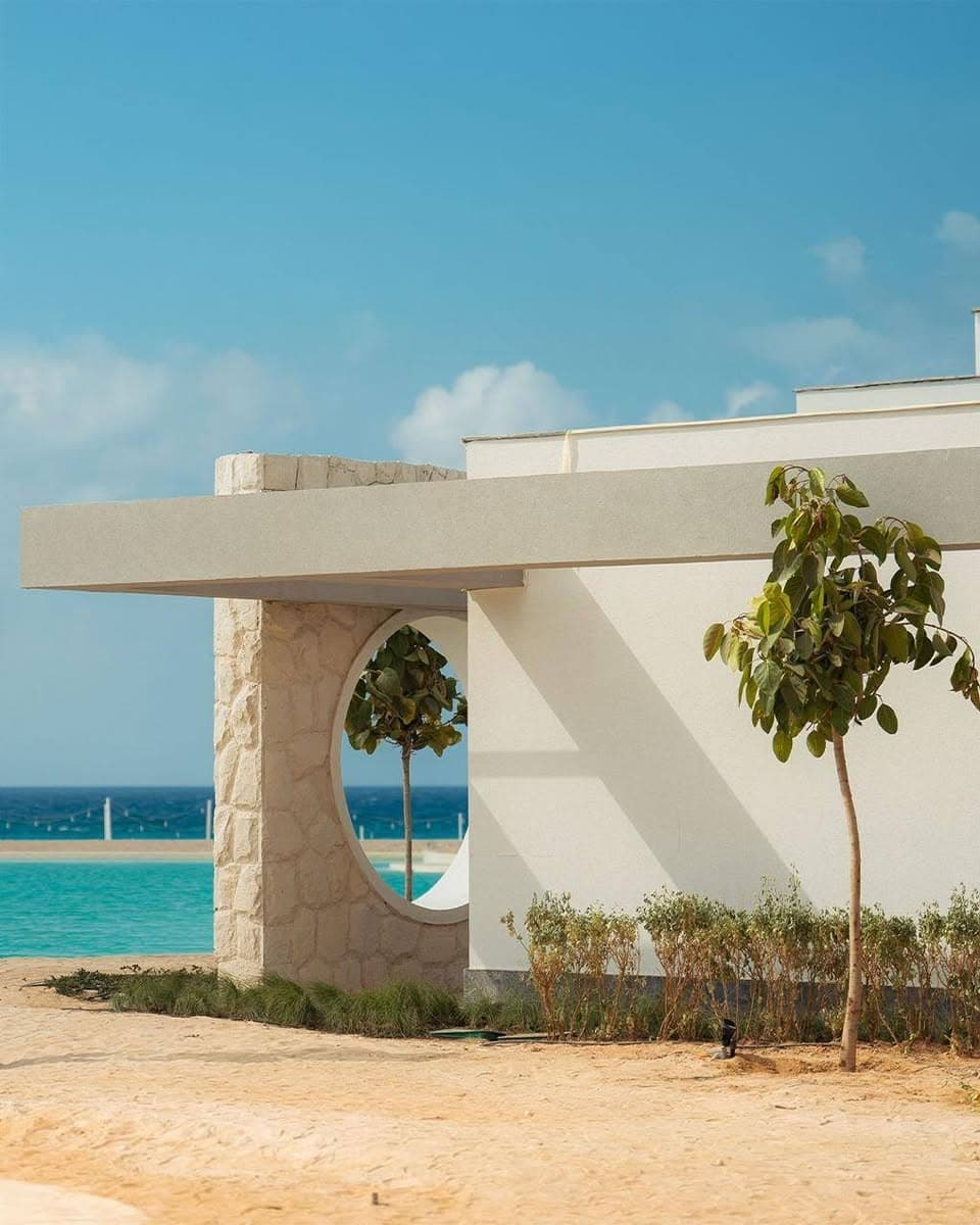 3 Bedrooms Chalet for Rent in The Med 1