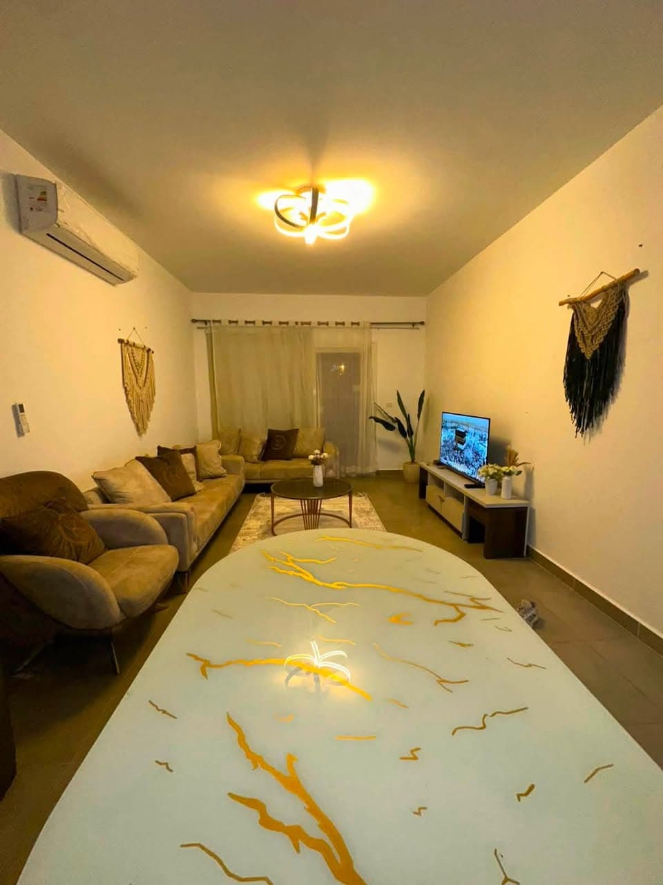 Ground floor 2-bedroom chalet for rent in Amwaj 3