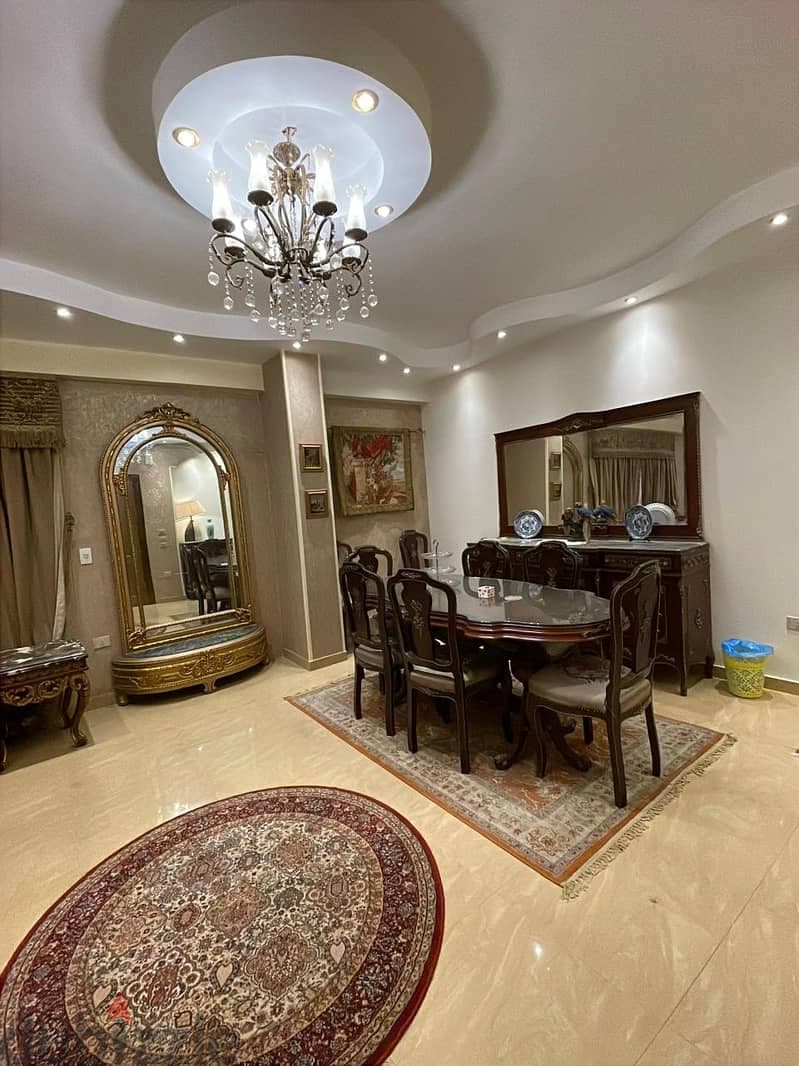 للإيجار شقة في كومباوند Beverly Hills بيفرلي هيلز الشيخ زايد 6 أكتوبر 1