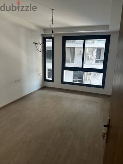apartment for rent in Al Orouba Skyline compound 8