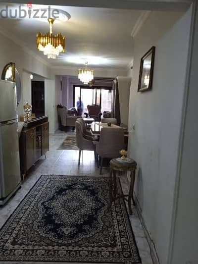 مفروش سنوي بسان استيفانو. . بجوار الفور سيزونز والبحر. . 2